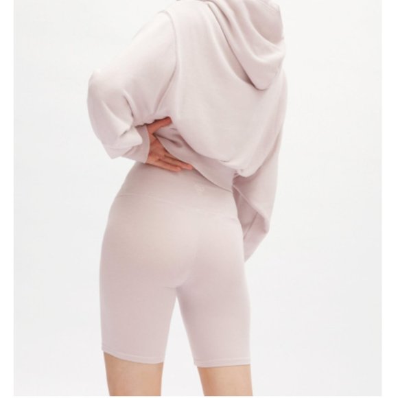 🆕*NWT*TNA TNACHILL™ ATMOSPHERE HI-RISE 5" SHORT - Picture 5 of 6